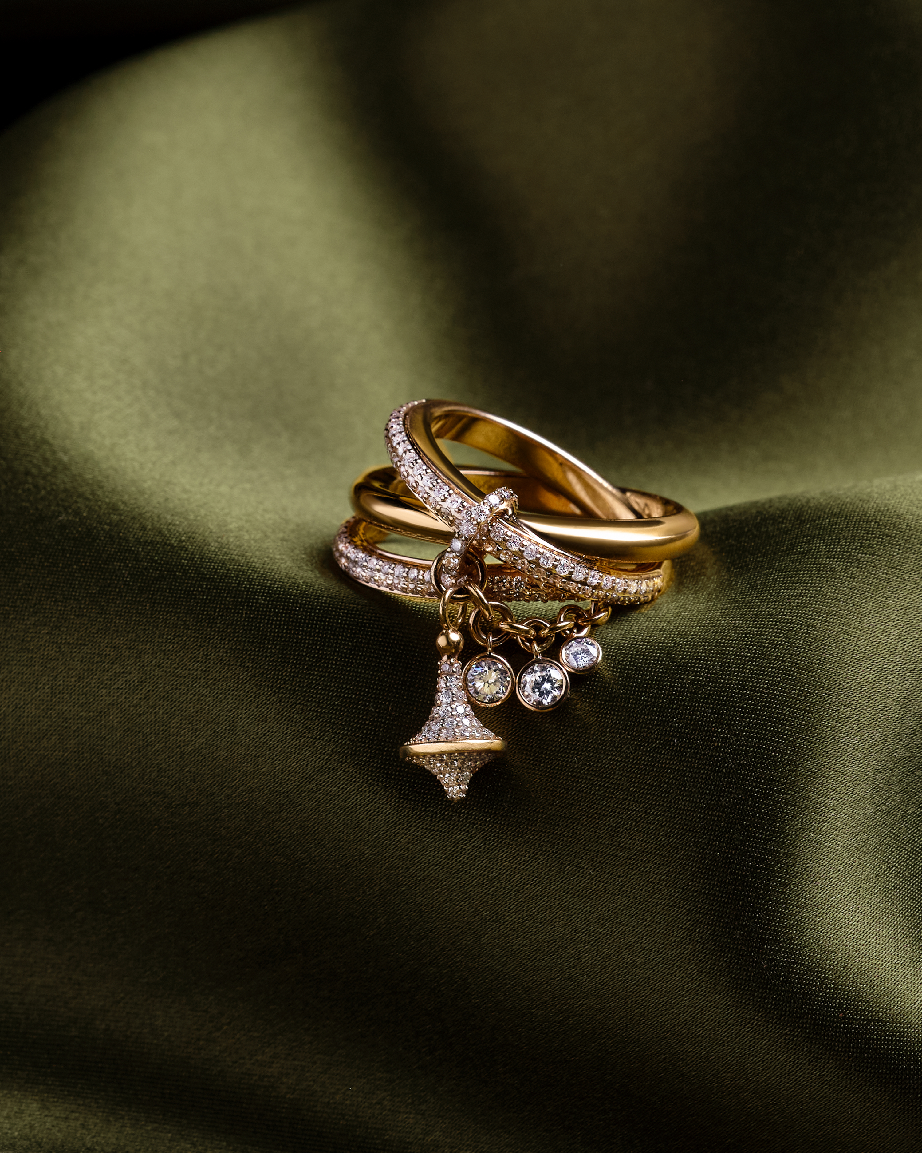 Toupie Interlocking Diamond Drop Ring
