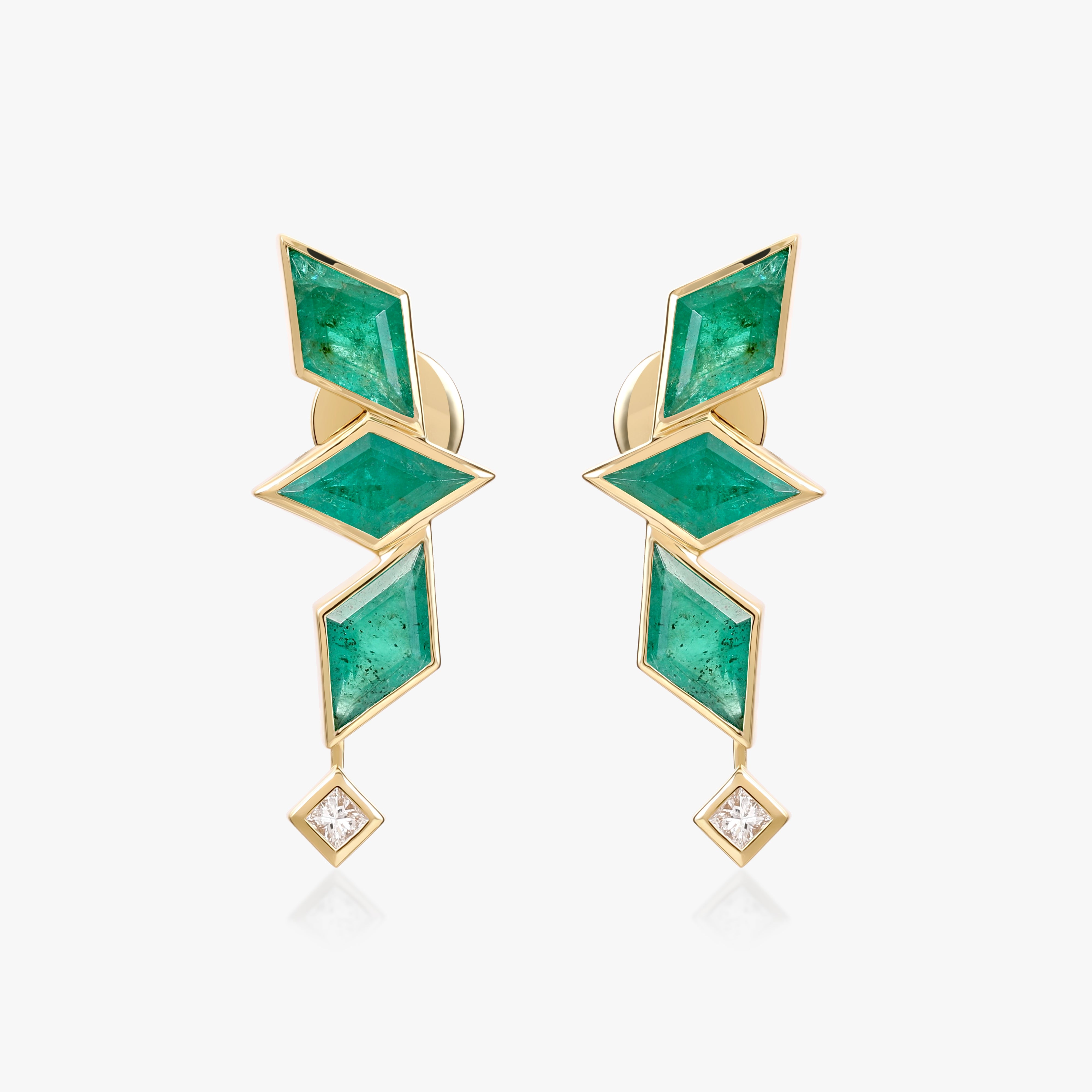 Waha emerald earrings