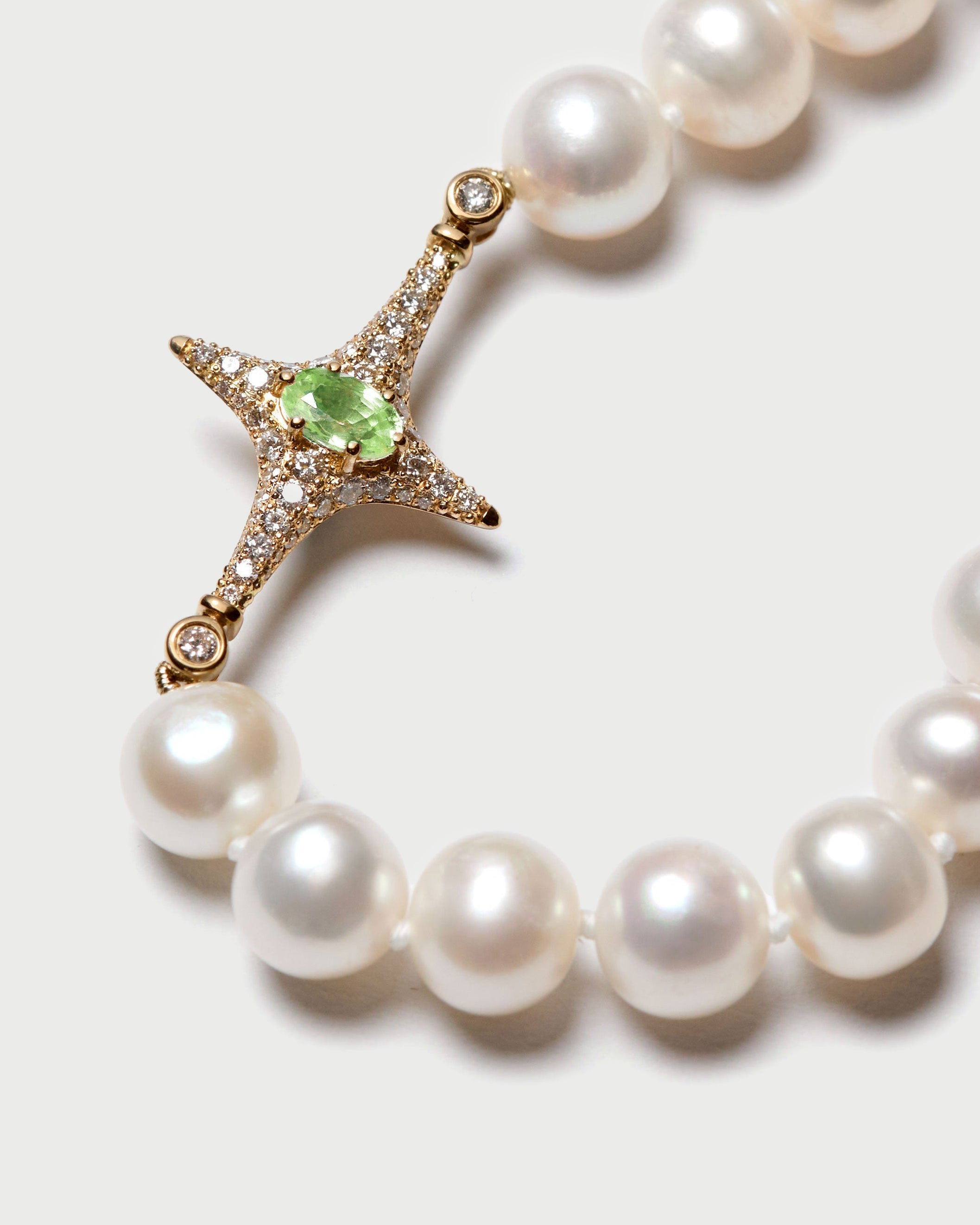 Selene Peridot Pearl Necklace